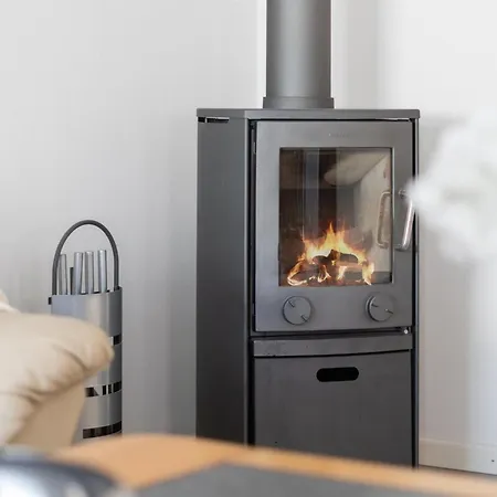 Dagne - 400m From The Sea By Interhome *