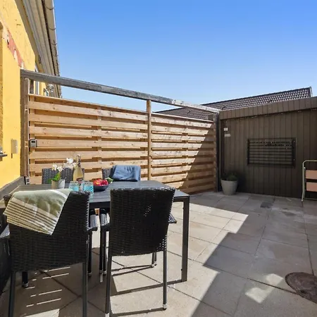 Dagne - 400m From The Sea By Interhome *