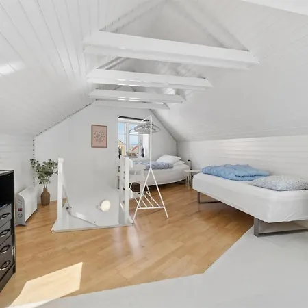 Dagne - 400m From The Sea By Interhome Leilighet Hasle