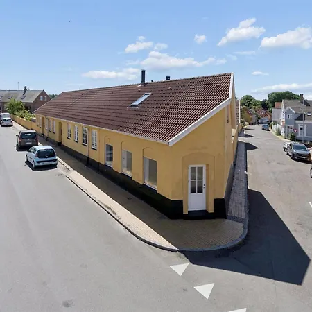Dagne - 400m From The Sea By Interhome *